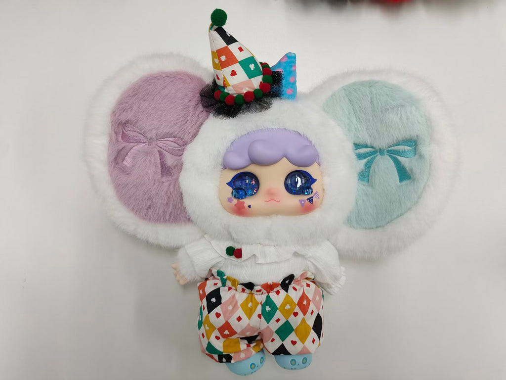 Migo Elephant 400%：Dressed in Pastel Perfection